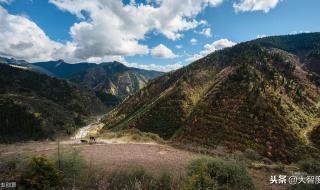 上下联怎么贴左右